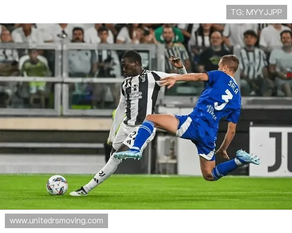 科莫与拉齐奥上半场激战未分高下 双方战成0比0平局