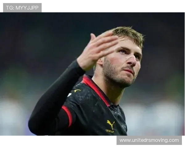 迪马:罗马与米兰商讨多夫比克与圣地亚哥希门尼斯互换交易方案 迪马:罗马与米兰商讨多夫比克与圣地亚哥希门尼斯互换交易方案