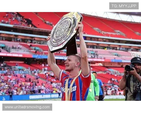 阿斯报导皇马关注亚当沃顿 水晶宫要价不低于8000万欧 阿斯报导皇马关注亚当沃顿 水晶宫要价不低于8000万欧