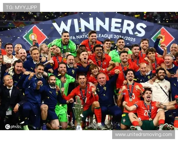 C罗状态火爆近5年首次在国家队连续5场破门助力葡萄牙再创辉煌 C罗状态火爆近5年首次在国家队连续5场破门助力葡萄牙再创辉煌