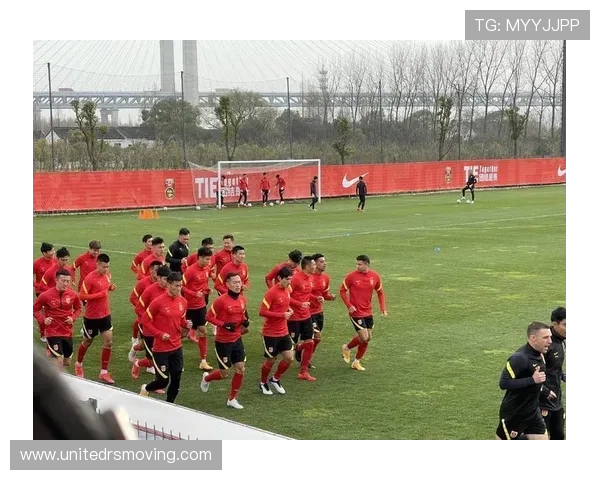 国足受选帅问题困扰年内恐难重启 原定10月浙江集训计划受阻 国足受选帅问题困扰年内恐难重启 原定10月浙江集训计划受阻