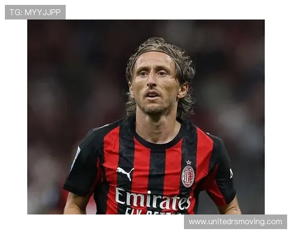 莫德里奇在对阵那不勒斯比赛中完成10次成功长传与4次拦截全场最多展现核心作用 莫德里奇在对阵那不勒斯比赛中完成10次成功长传与4次拦截全场最多展现核心作用