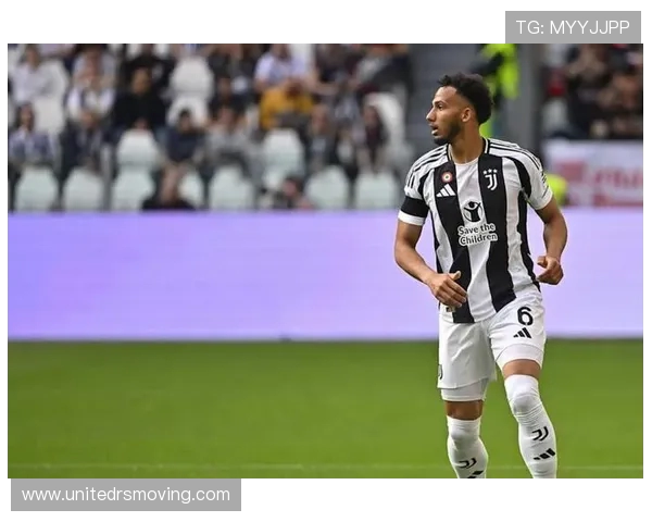 库普梅纳斯在尤文多面出战六位置寻找稳定核心重塑中场价值