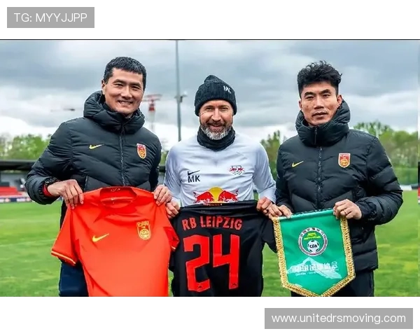 郑智或将接替邵佳一执掌青岛西海岸球队迎来全新执教时代